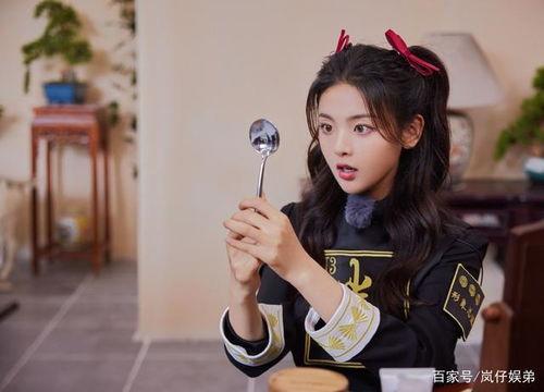 爆料杨超越抽烟视频大全,揭秘娱乐圈背后的真实生活 第3张 爆料杨超越抽烟视频大全,揭秘娱乐圈背后的真实生活 第3张